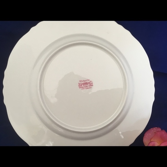 Vintage VICTORIA SYRACUSE DINNER PLATE - Picture 7 of 8